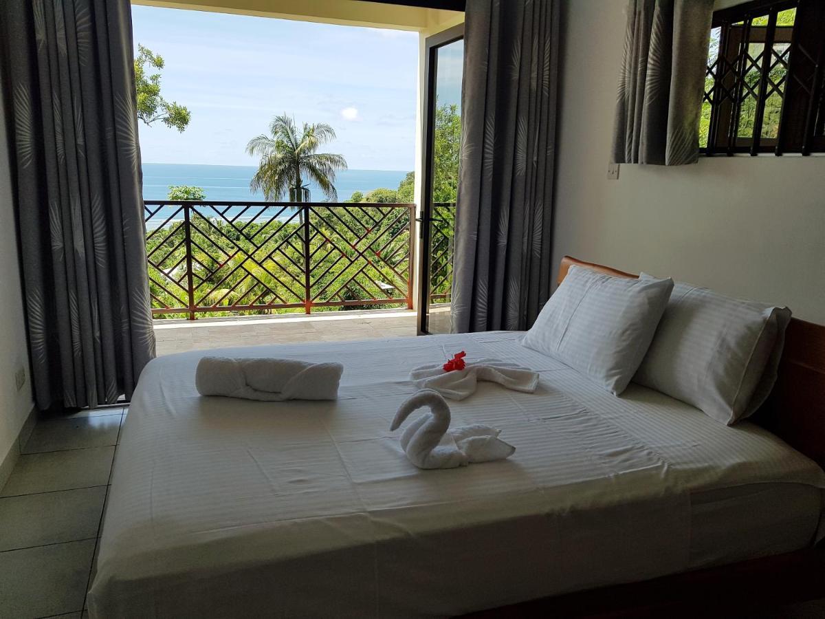 Bougainvillas Seychelles アンス・ロワイヤル エクステリア 写真